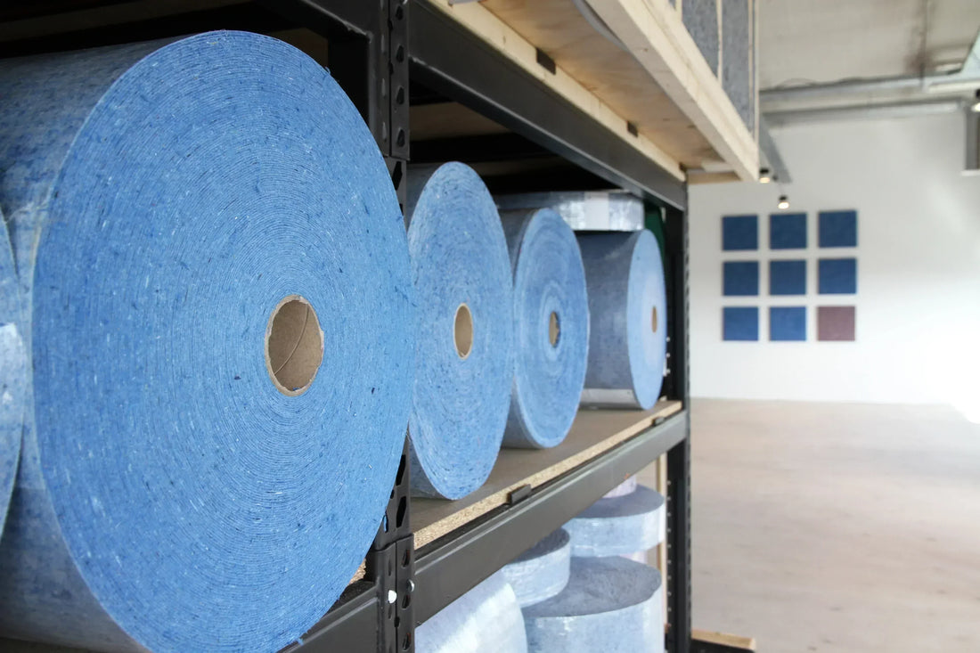 Binnenaanzicht van de i-did Factory waar gerecycled textiel wordt verwerkt tot nieuwe producten