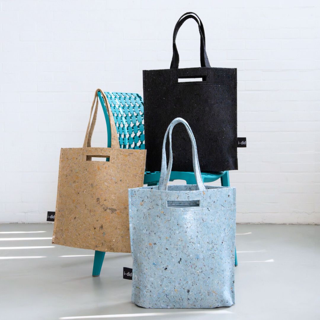 Mireille-schoudertas-Efteling-Fairy-Blue-Forest-Brown-Banking-Grey-recycled-felt-lifestyle-i-did