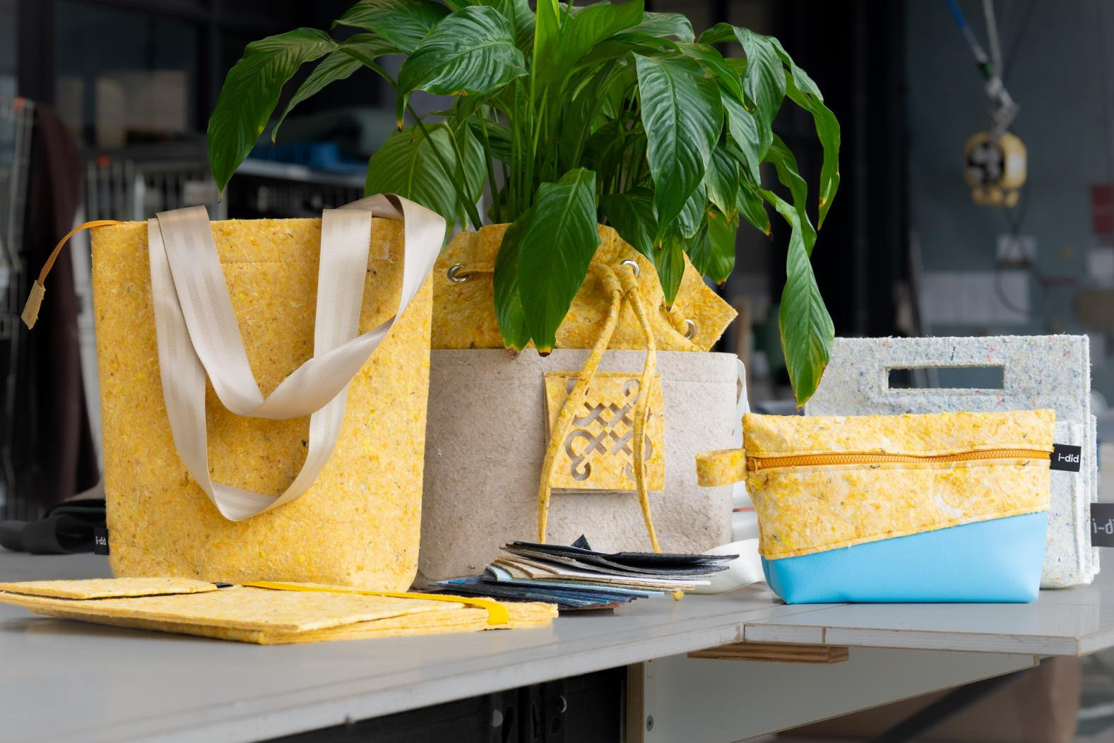 Textielafval-CO2-bijstand-i-did-circulaire-oplossingen-maatschappelijke-impact-hergebruik-werkgelegenheid